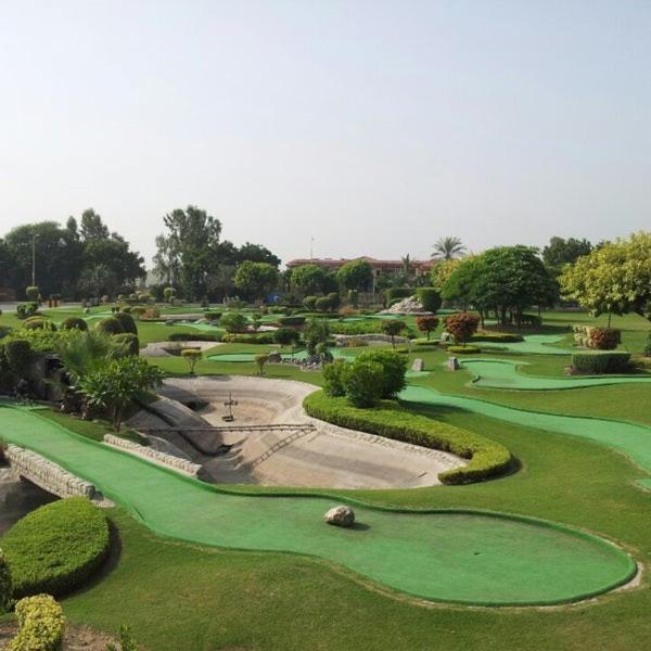 Northern Suites Bahria Town Rawalpindi Ngoại thất bức ảnh